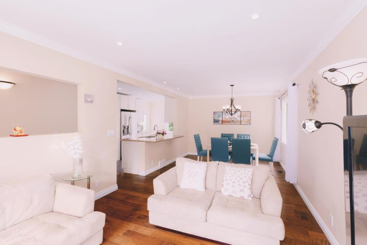 Lovely 3 Bedroom Port Moody Spacious Home 6 People Free Parking Екстер'єр фото