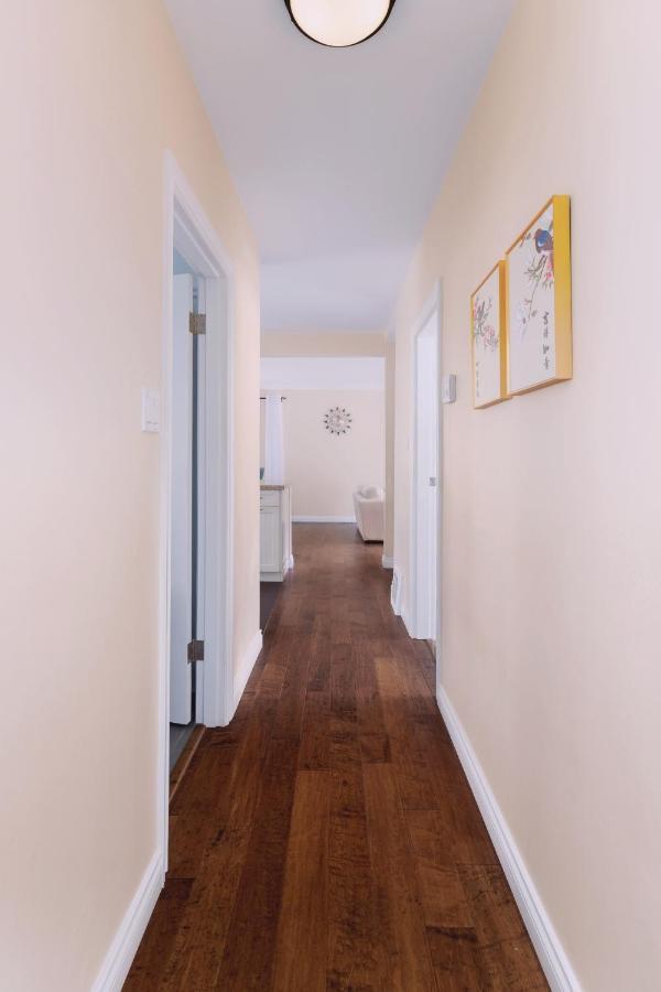 Lovely 3 Bedroom Port Moody Spacious Home 6 People Free Parking Екстер'єр фото